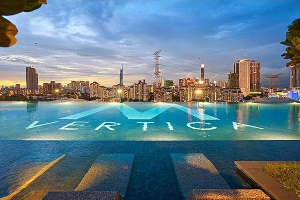 M Vertica Residences in Kuala Lumpur Skyline View Luxury Condominium