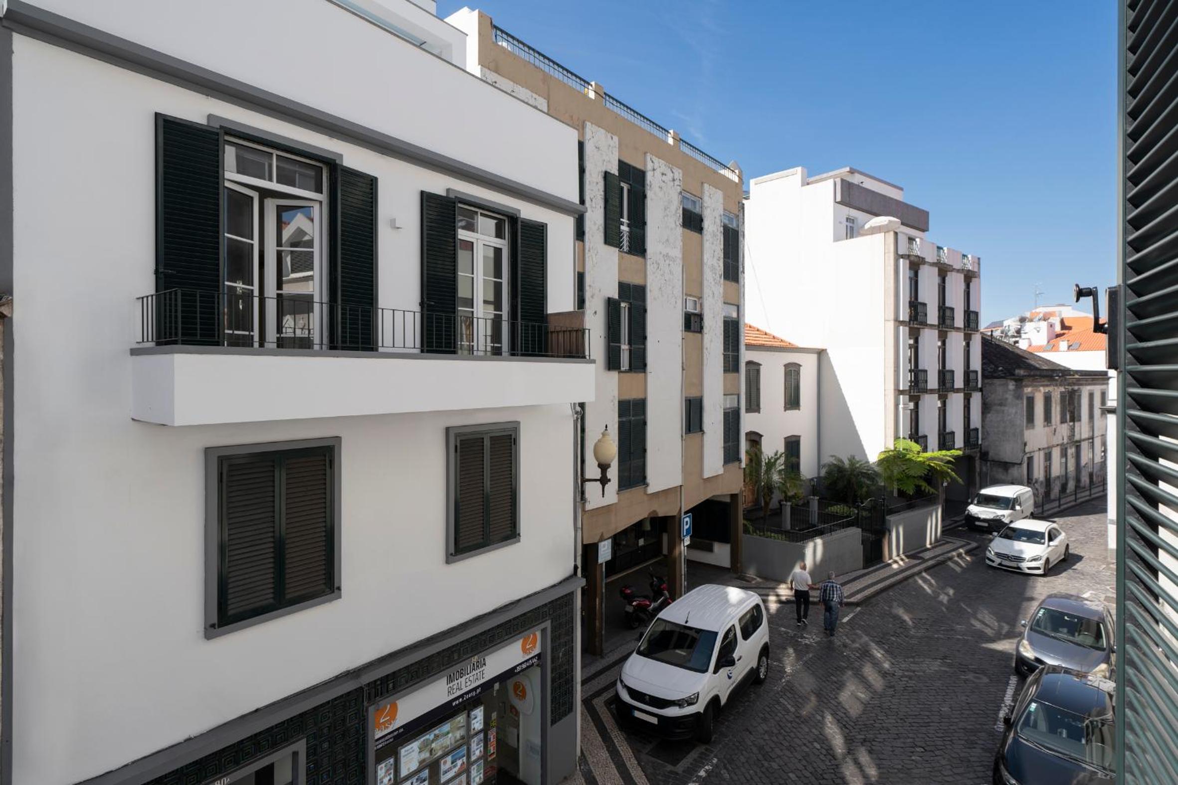 Apartamento do Carmo by An Island Apart