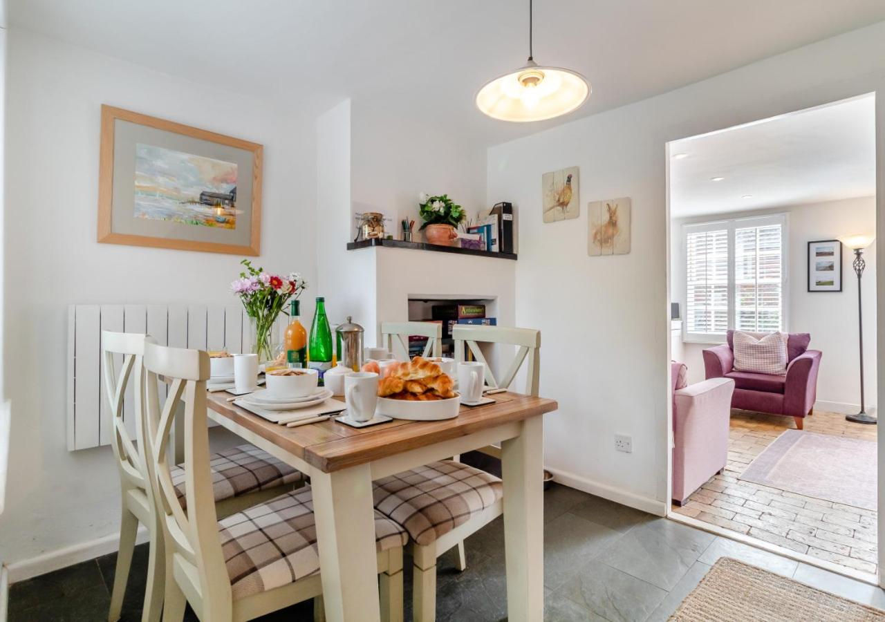 2 Bed in Orford oc-sfcto view 5