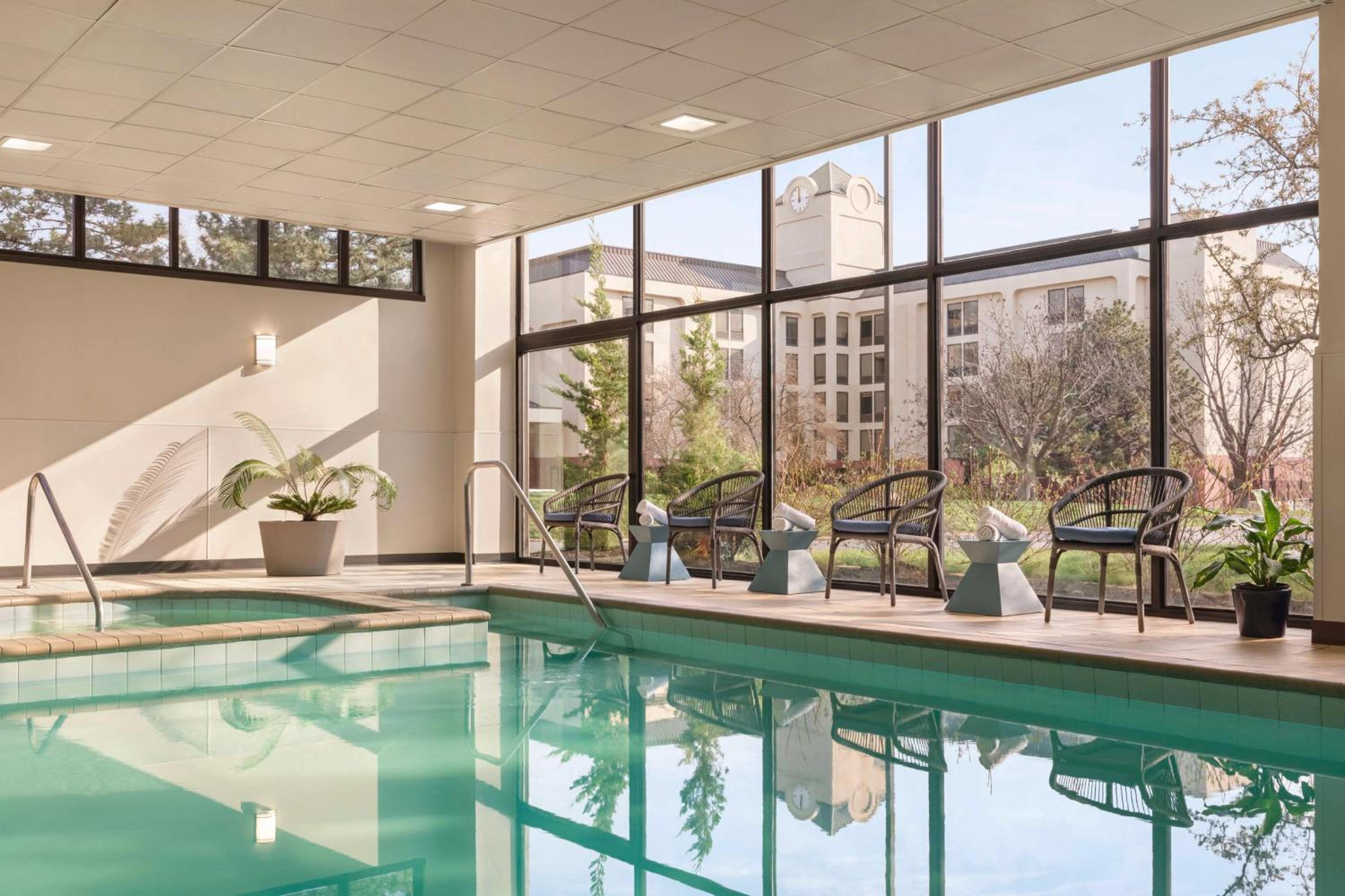 Embassy Suites by Hilton Kansas City Overland Park - Property Image 5