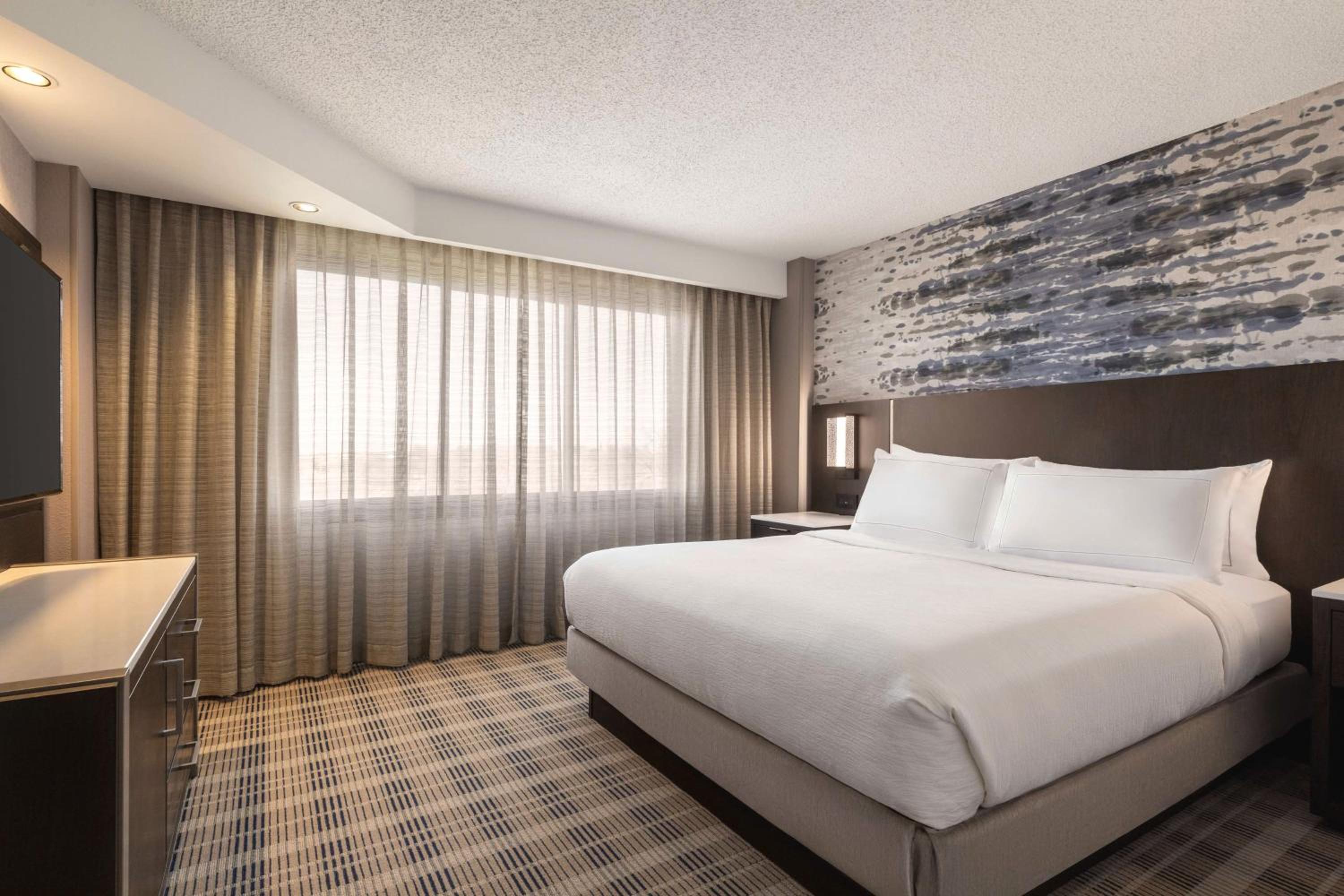 Embassy Suites by Hilton Kansas City Overland Park - Property Image 30
