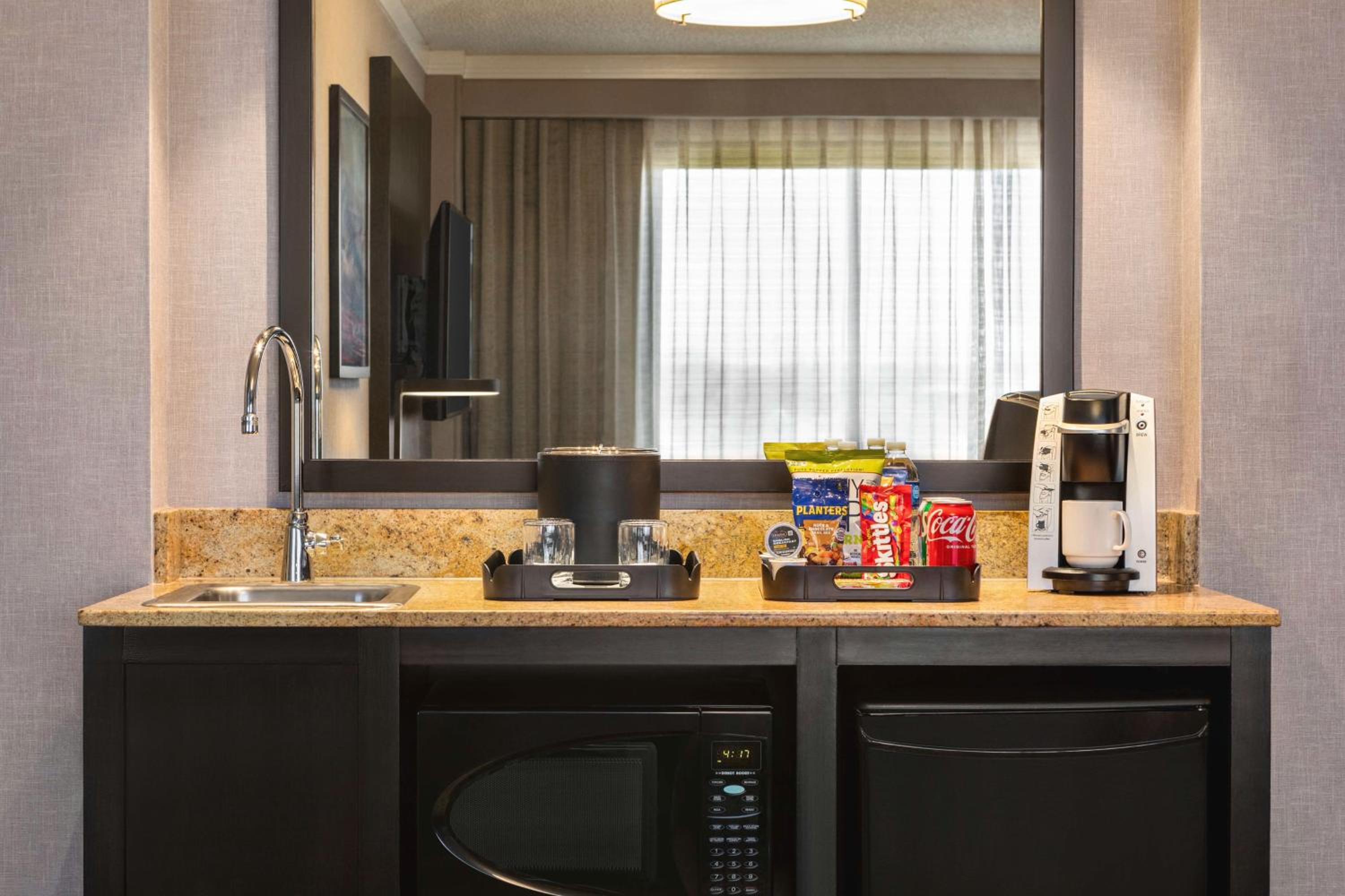 Embassy Suites by Hilton Kansas City Overland Park - Property Image 43