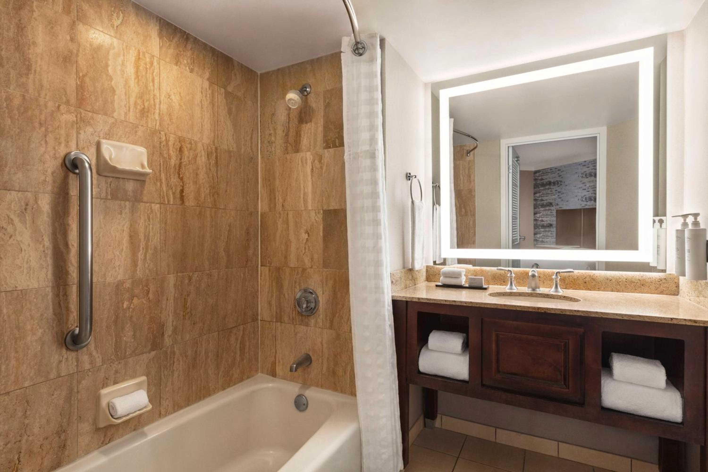 Embassy Suites by Hilton Kansas City Overland Park - Property Image 50