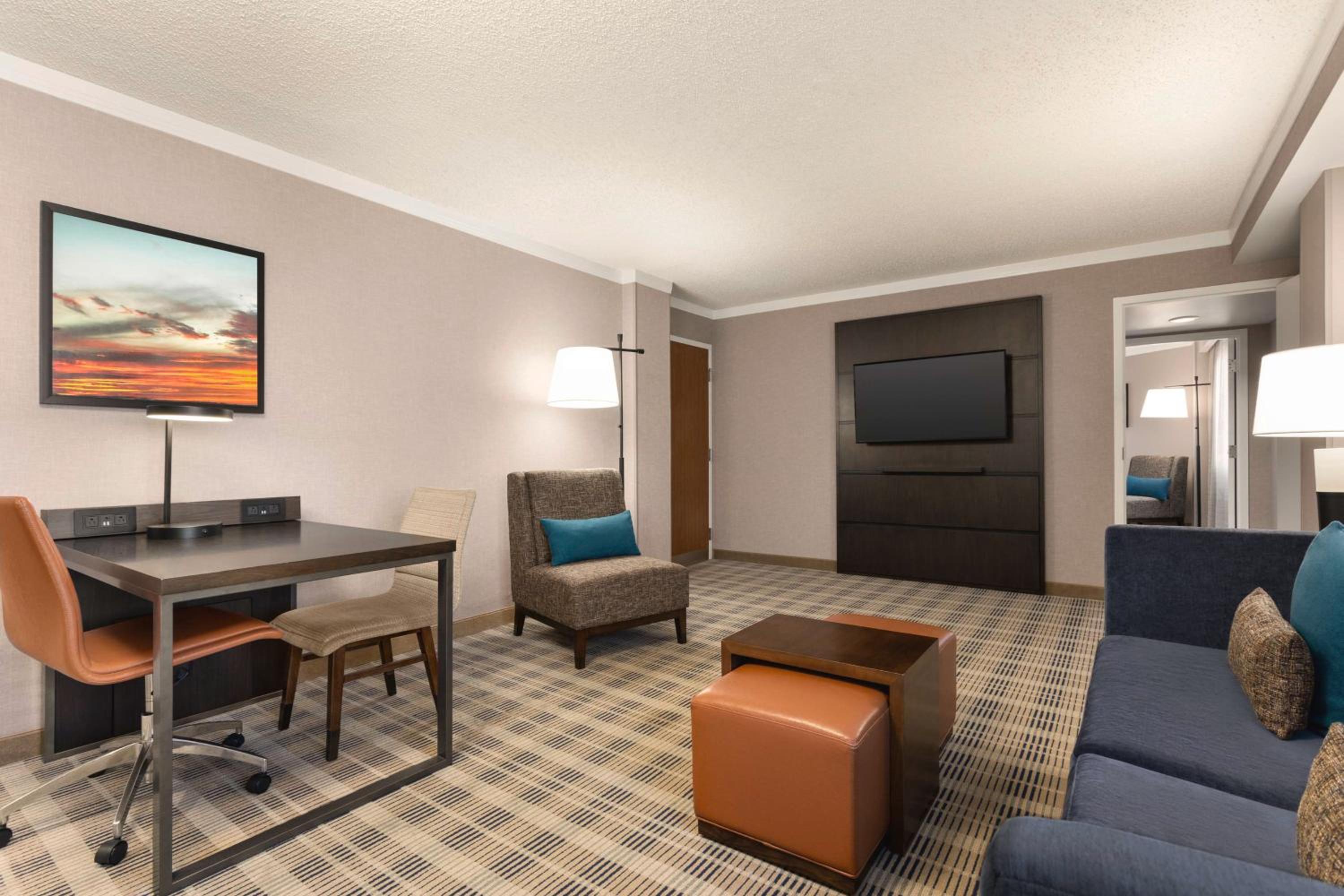 Embassy Suites by Hilton Kansas City Overland Park - Property Image 19