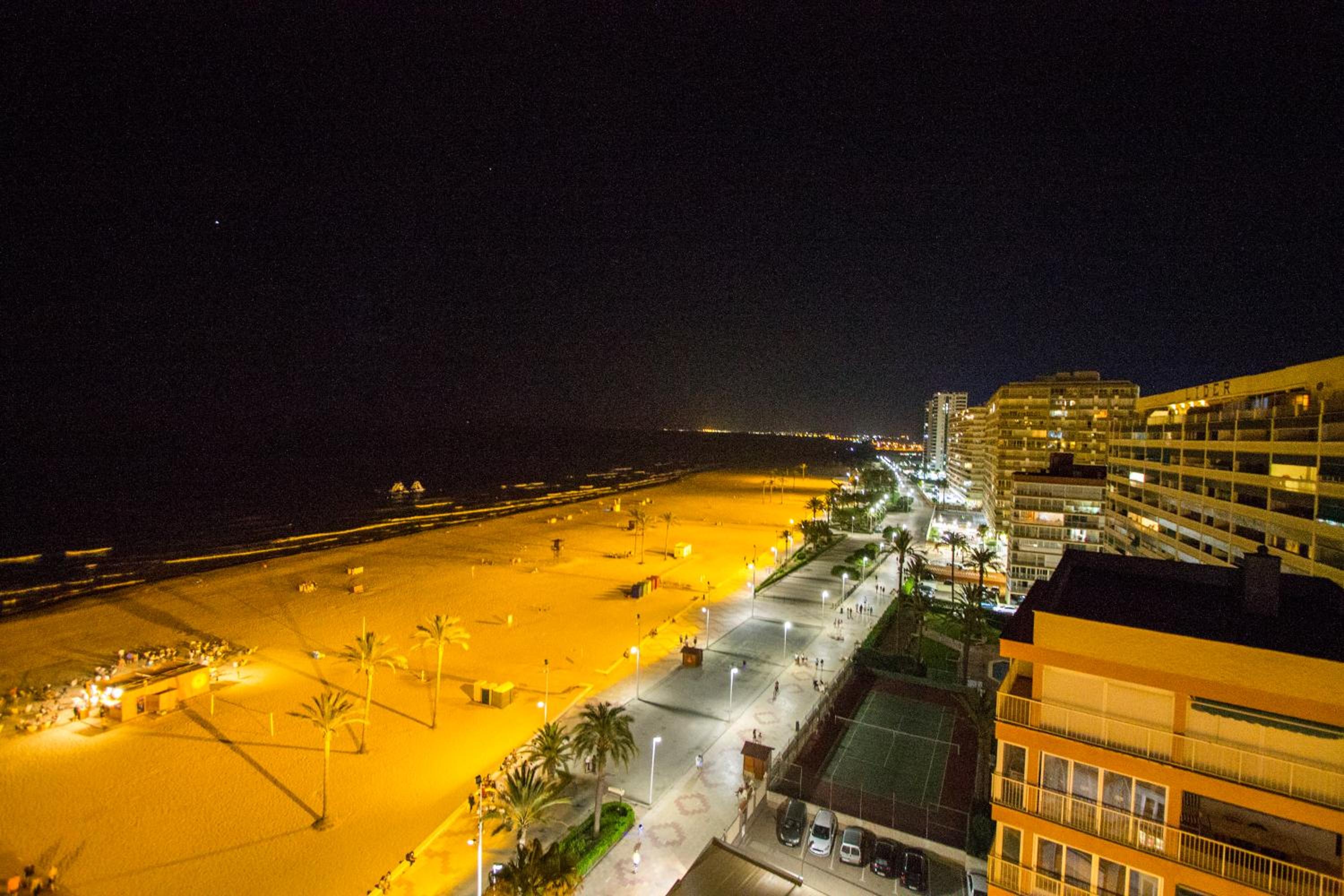 El Séptimo Cielo de la Bahía de los Naranjos - Primera Línea de Playa photo 2