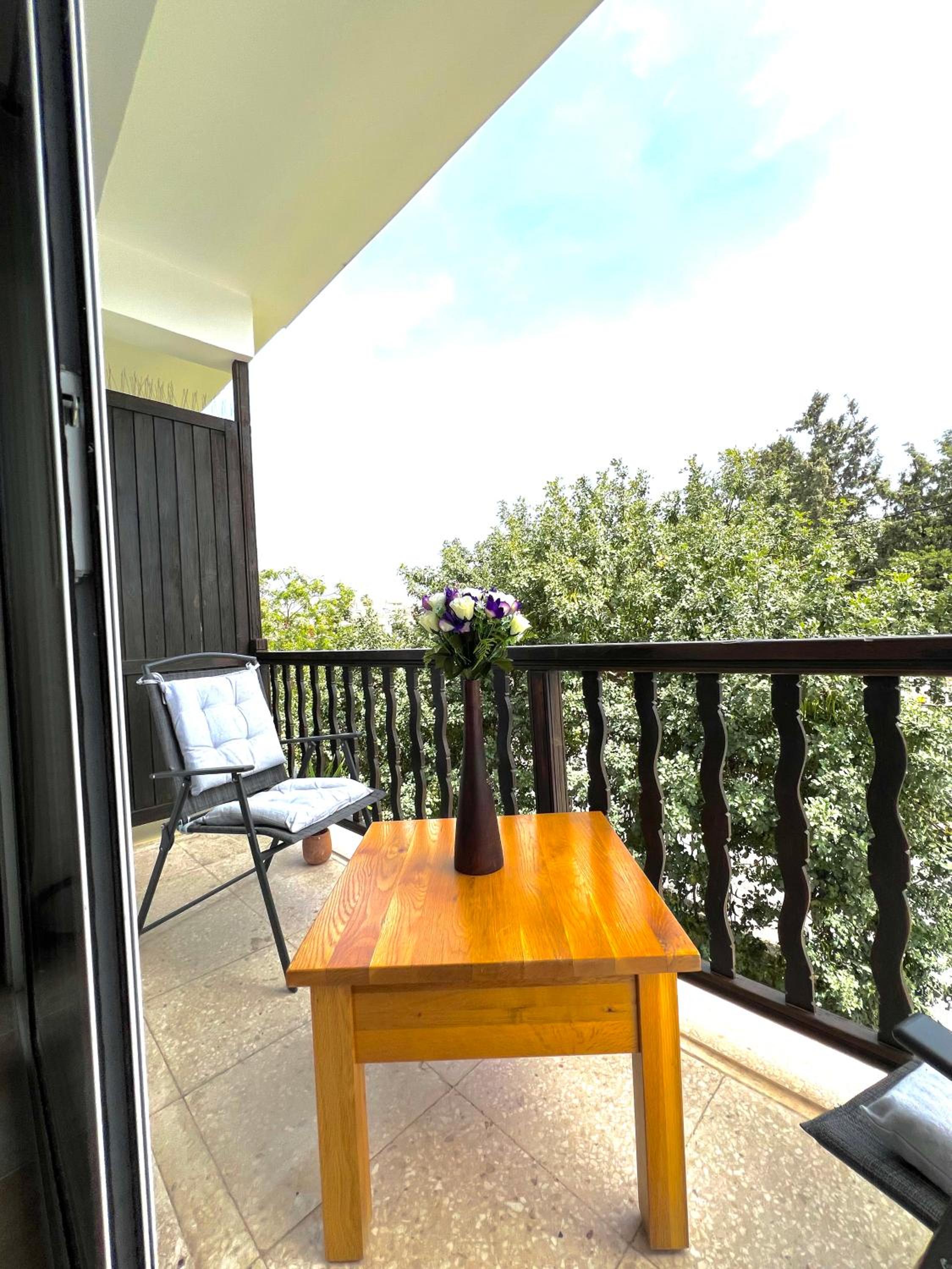 Cosy Sunny One Bedroom Apartment