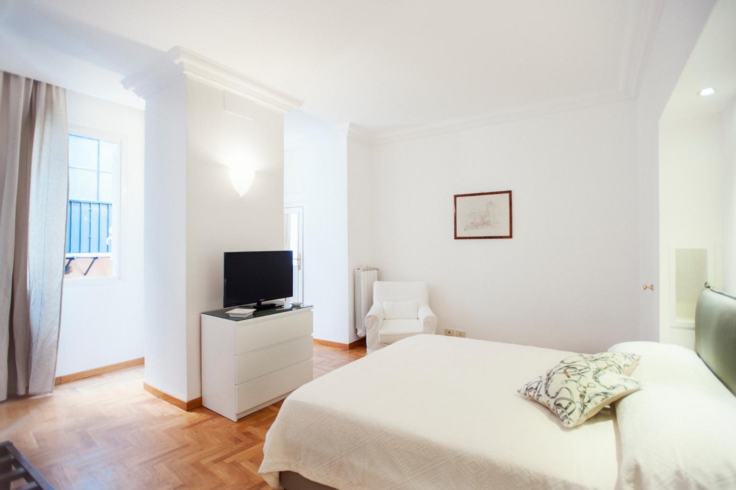 S.Andrea en Rome — hotel room