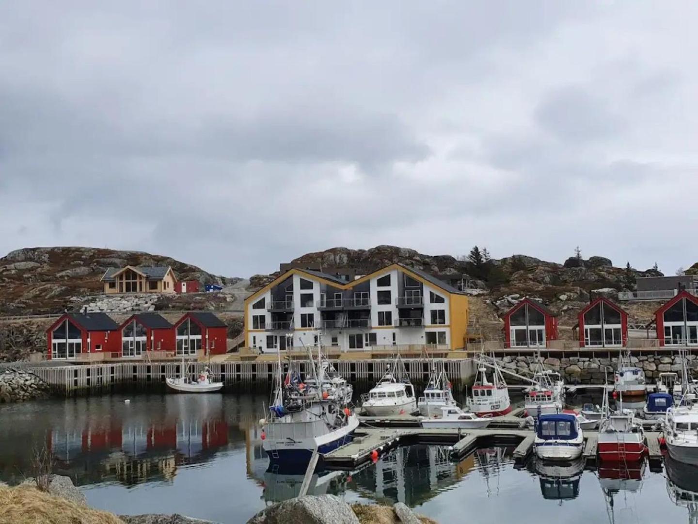 Hotel Gjermesøy Luxury Apartment - Image 1