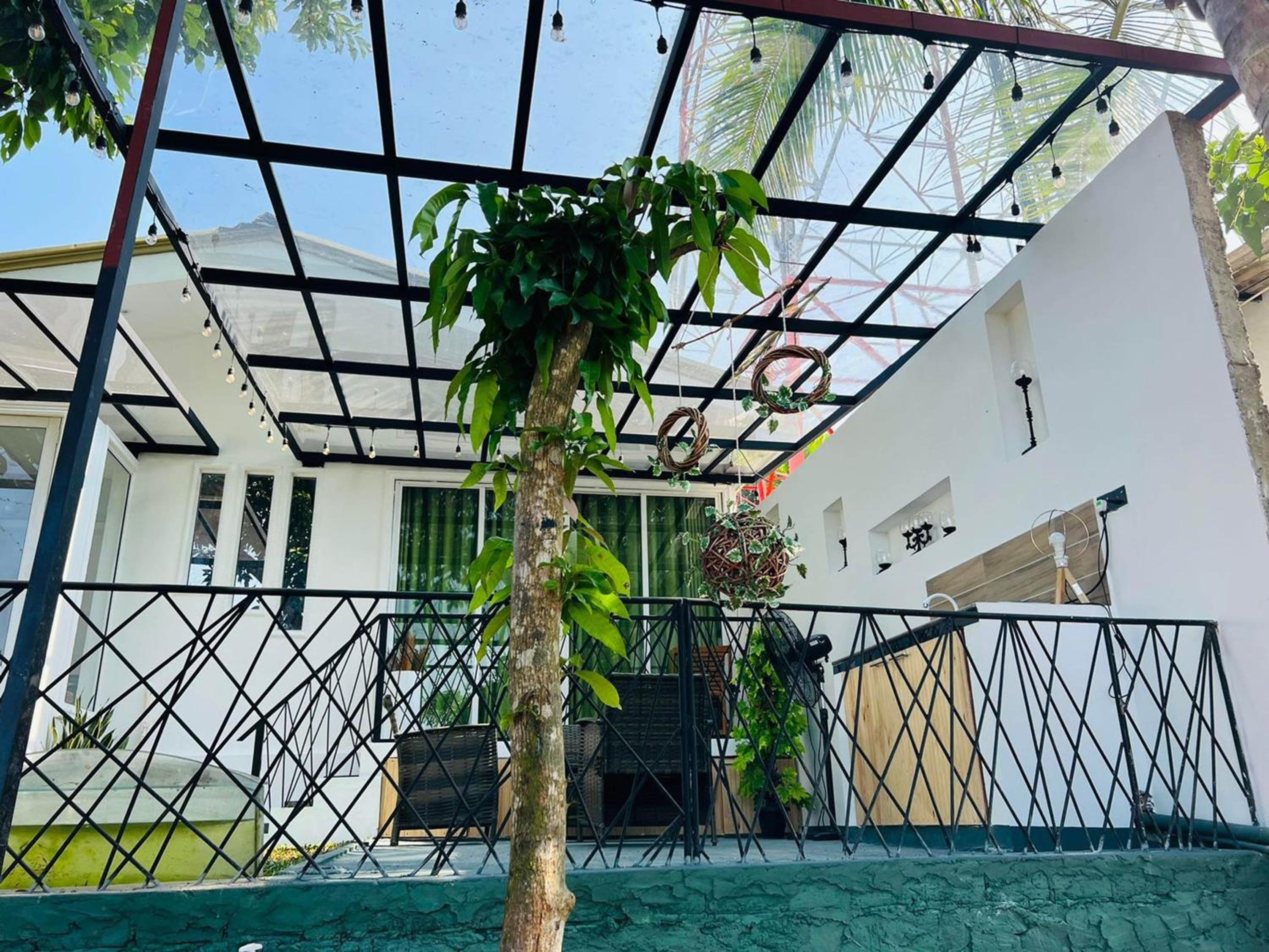 Villa Romana view 2