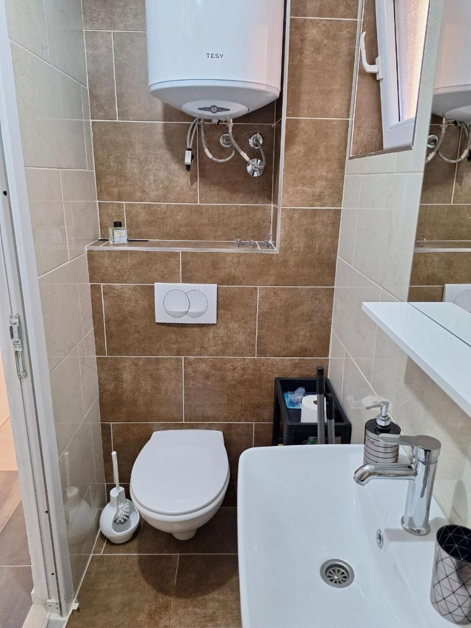 KERİ Apartment