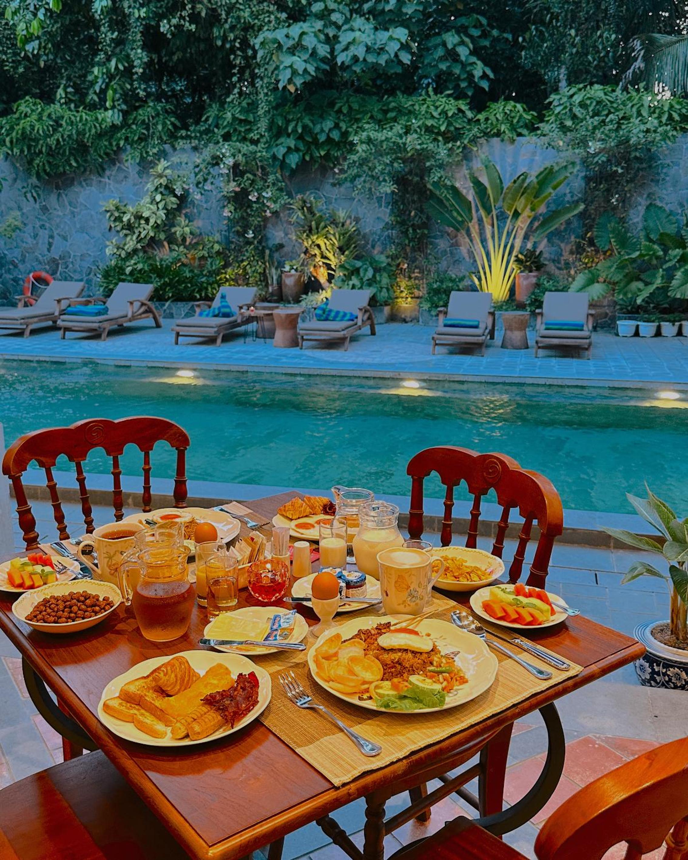 dining