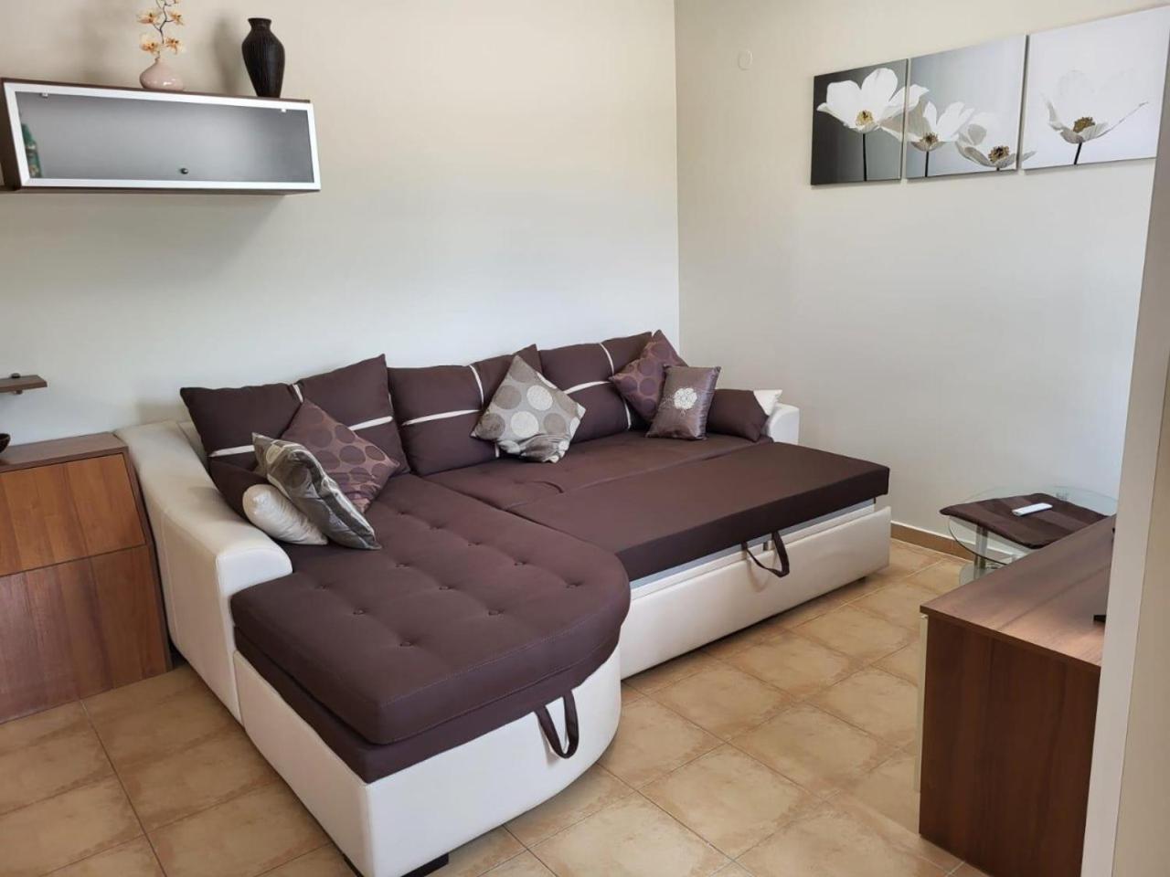 Lovely 3 Room Apartment not far from Sunnybeach