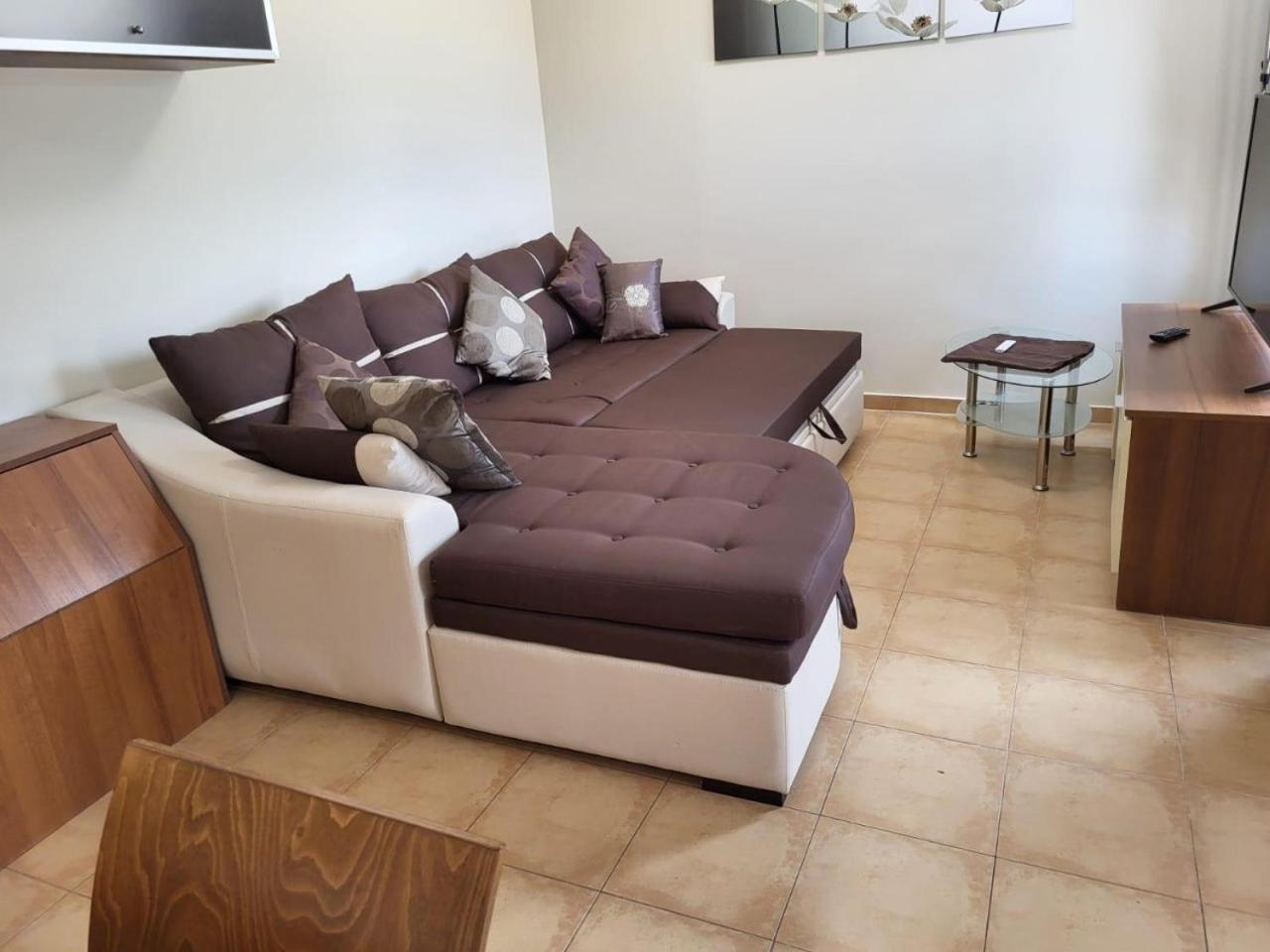 Lovely 3 Room Apartment not far from Sunnybeach