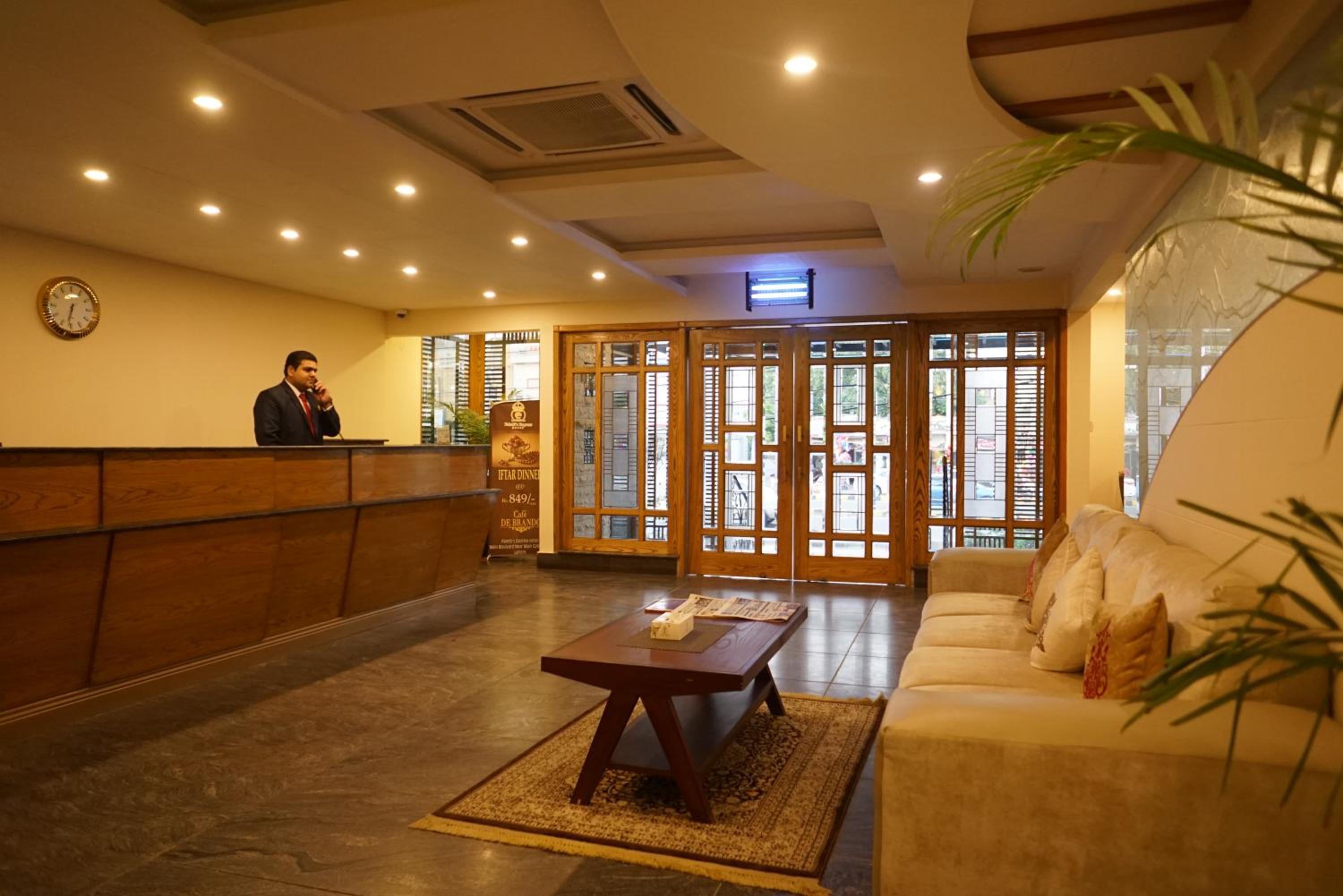 Heaven HOtel DHA Lahore