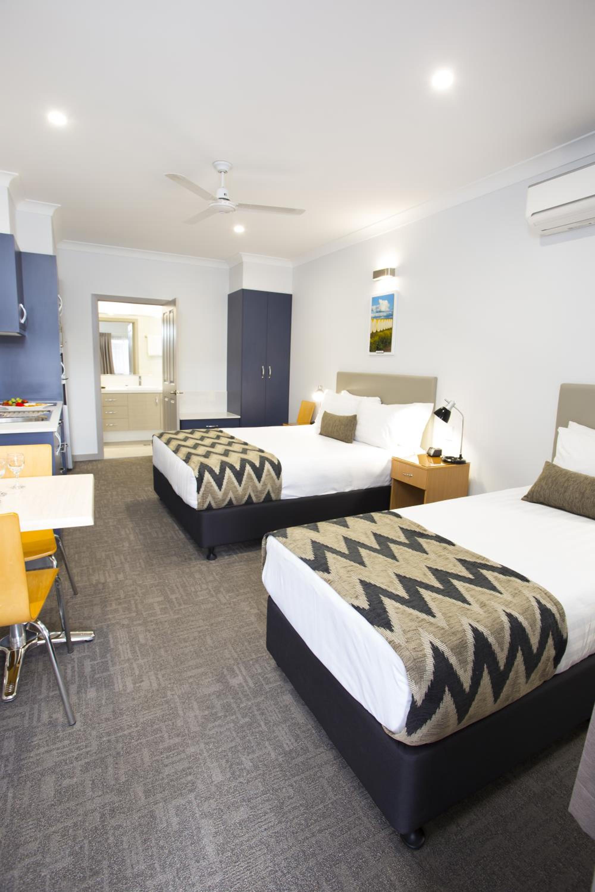 Altitude Motel Apartments