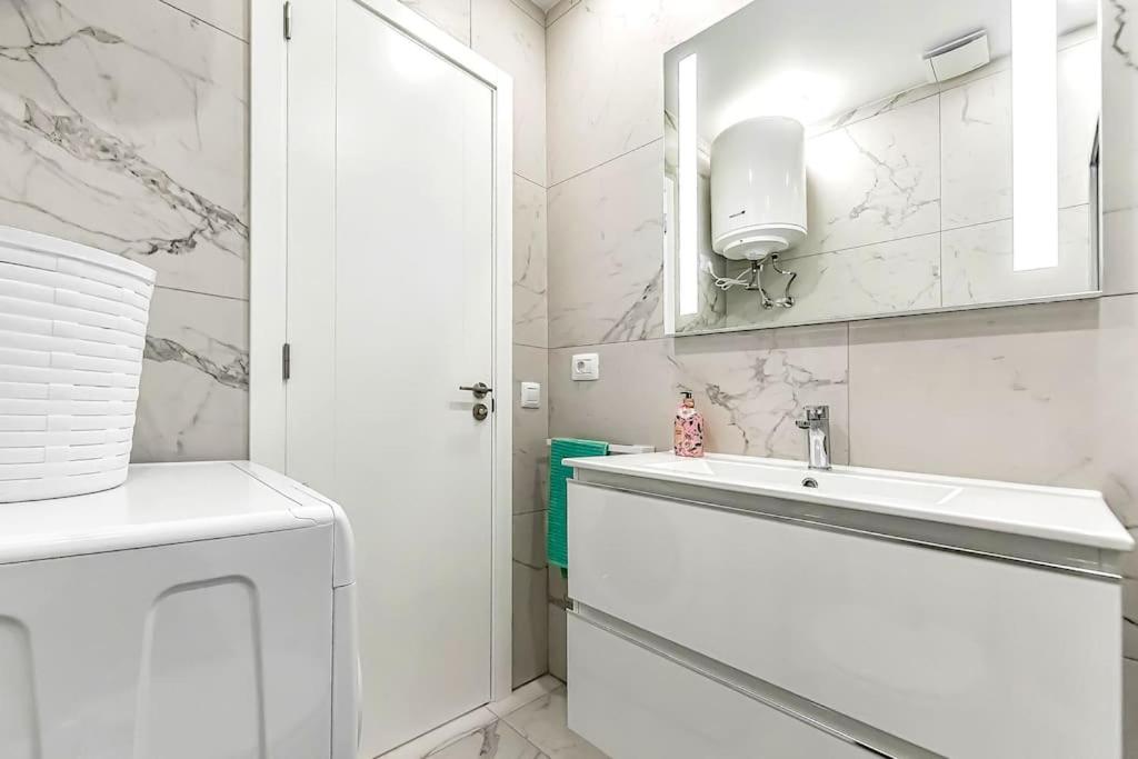 MAGNÍFICO Apartamento - VISTAS AL MAR Los Cristianos