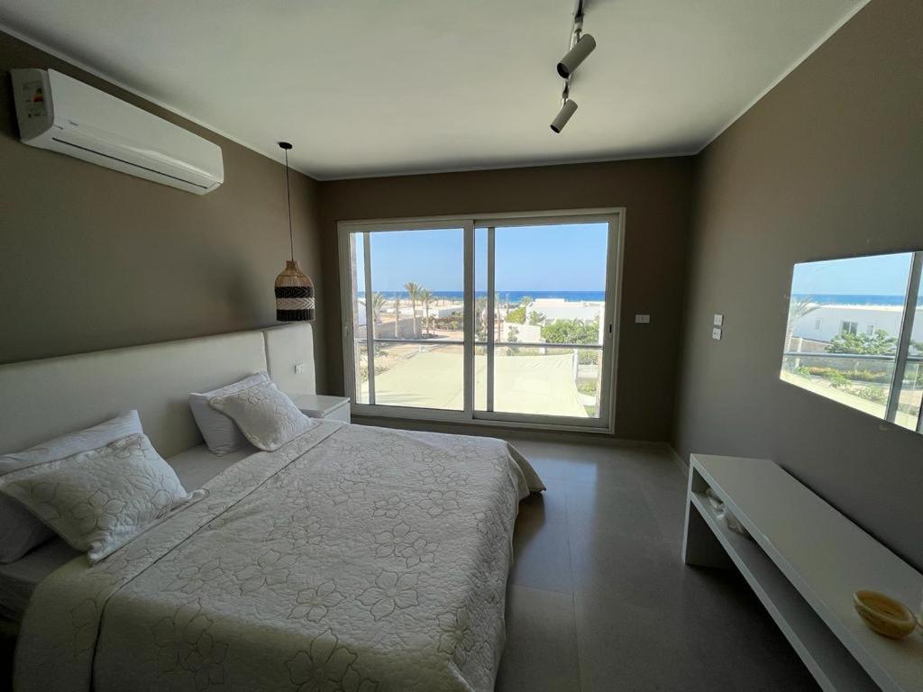 Villa Almaza 5 bedrooms view 2