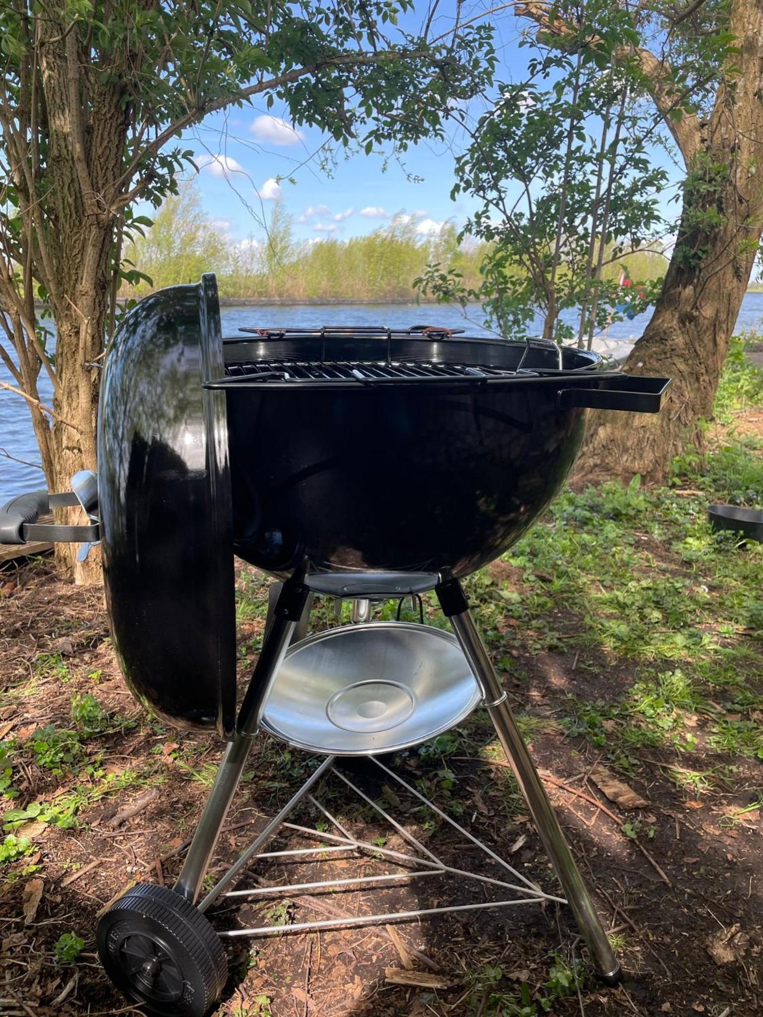 Luxury Experience in Off The Grid Lodge at an Amazing Lake Vinkeveense Plassen