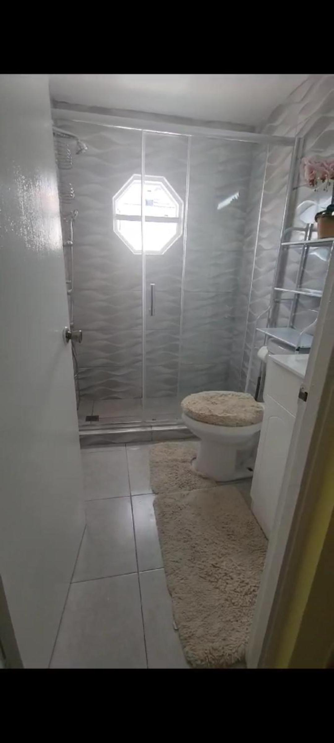 Shauna apartment