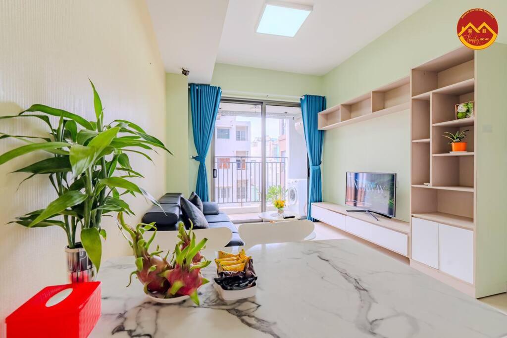 Apartment 2Br near Tan Son Nhat airport - Luxury