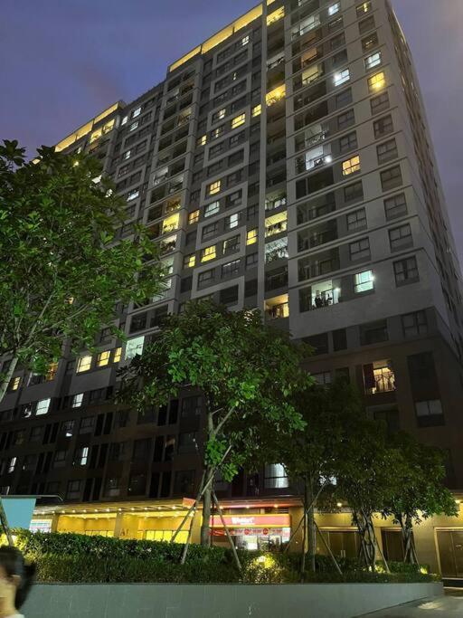 Apartment 2Br near Tan Son Nhat airport - Luxury