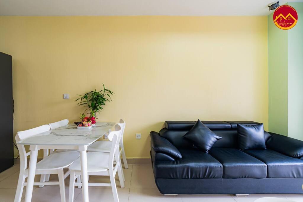 Apartment 2Br near Tan Son Nhat airport - Luxury