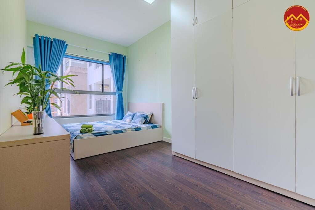 Apartment 2Br near Tan Son Nhat airport - Luxury