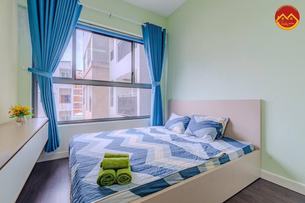Apartment 2Br near Tan Son Nhat airport - Luxury