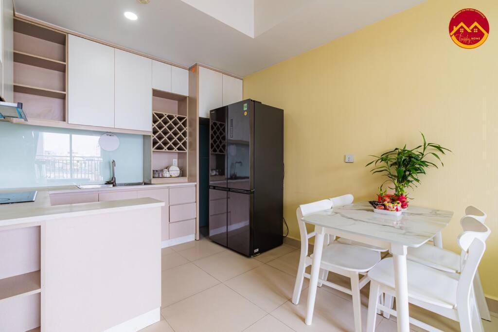 Apartment 2Br near Tan Son Nhat airport - Luxury