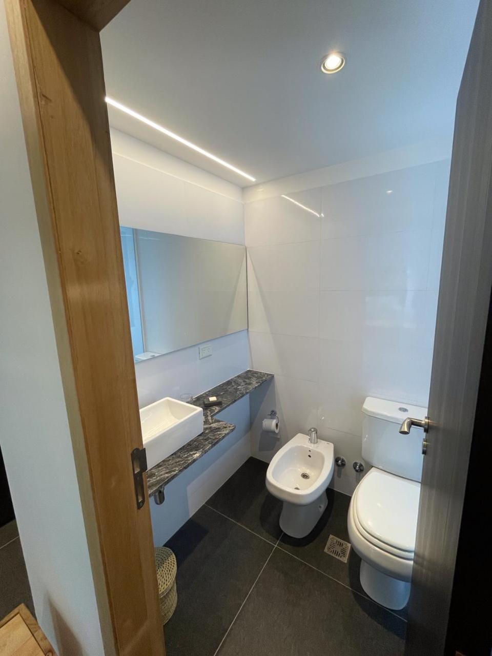 Moderno Monoambiente Plaza Rocha By Lofter