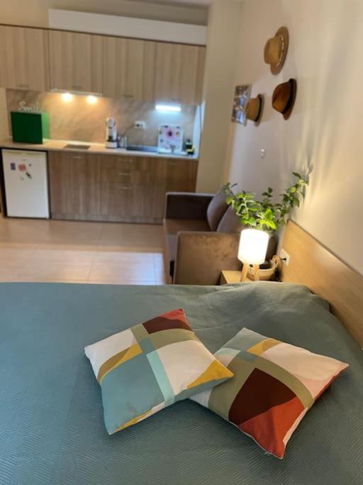 Good Mood Studio in Green Life First Line