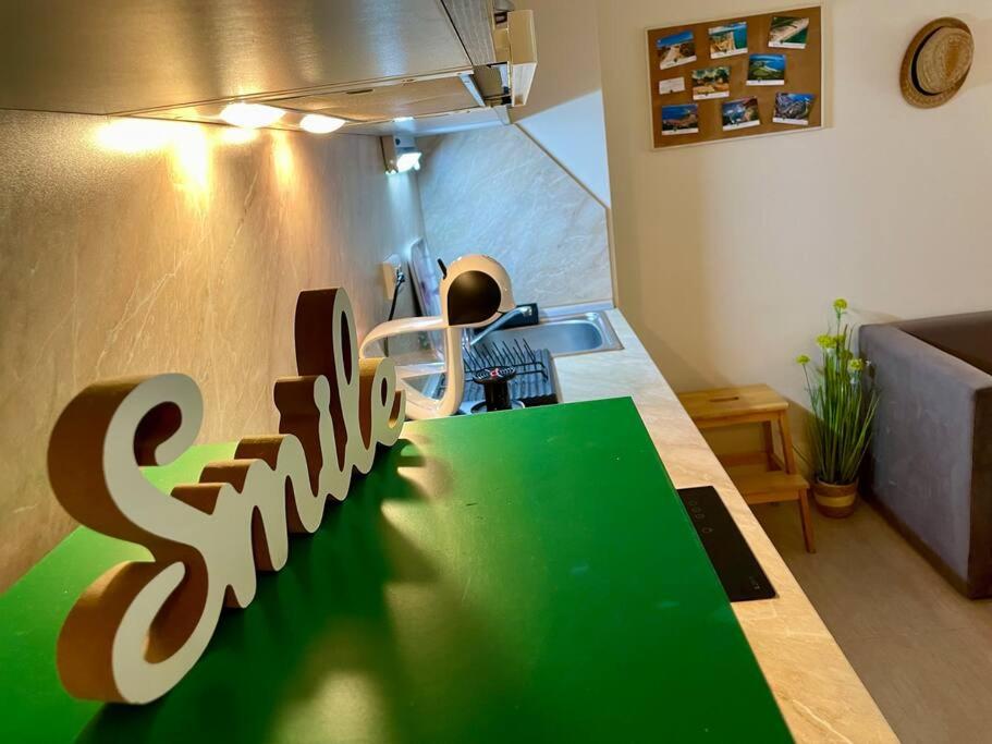 Good Mood Studio in Green Life First Line