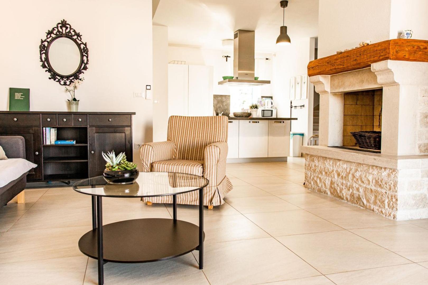 Beautiful Villa Torre I with whirlpool in Tar