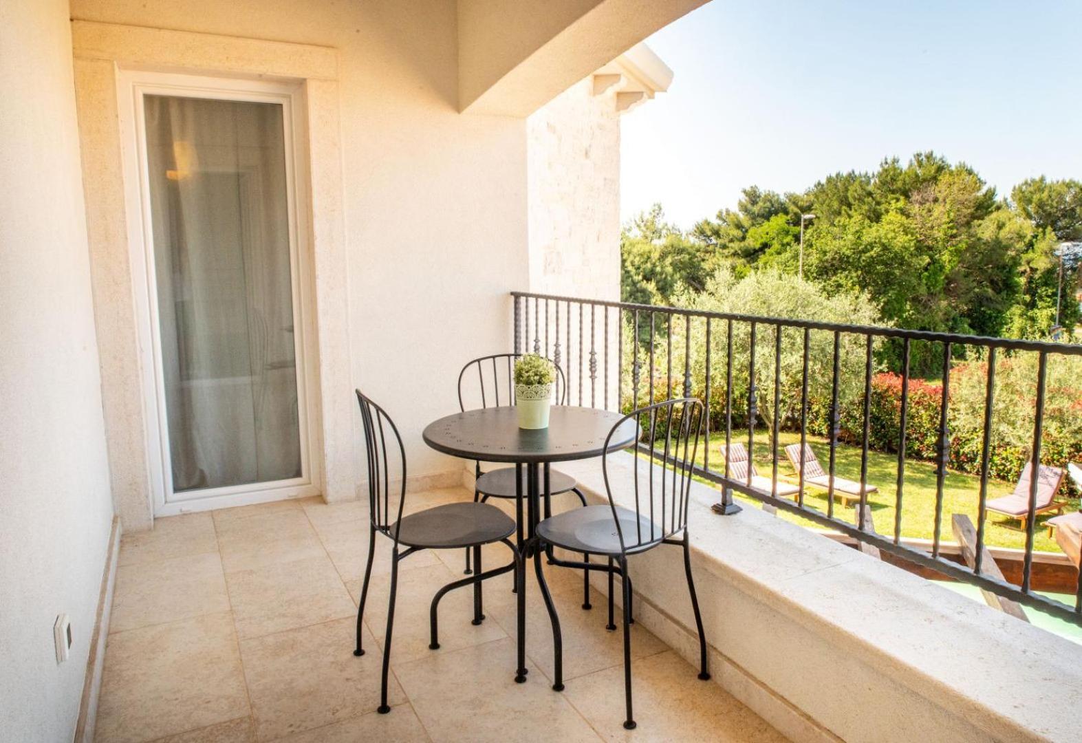 Beautiful Villa Torre I with whirlpool in Tar