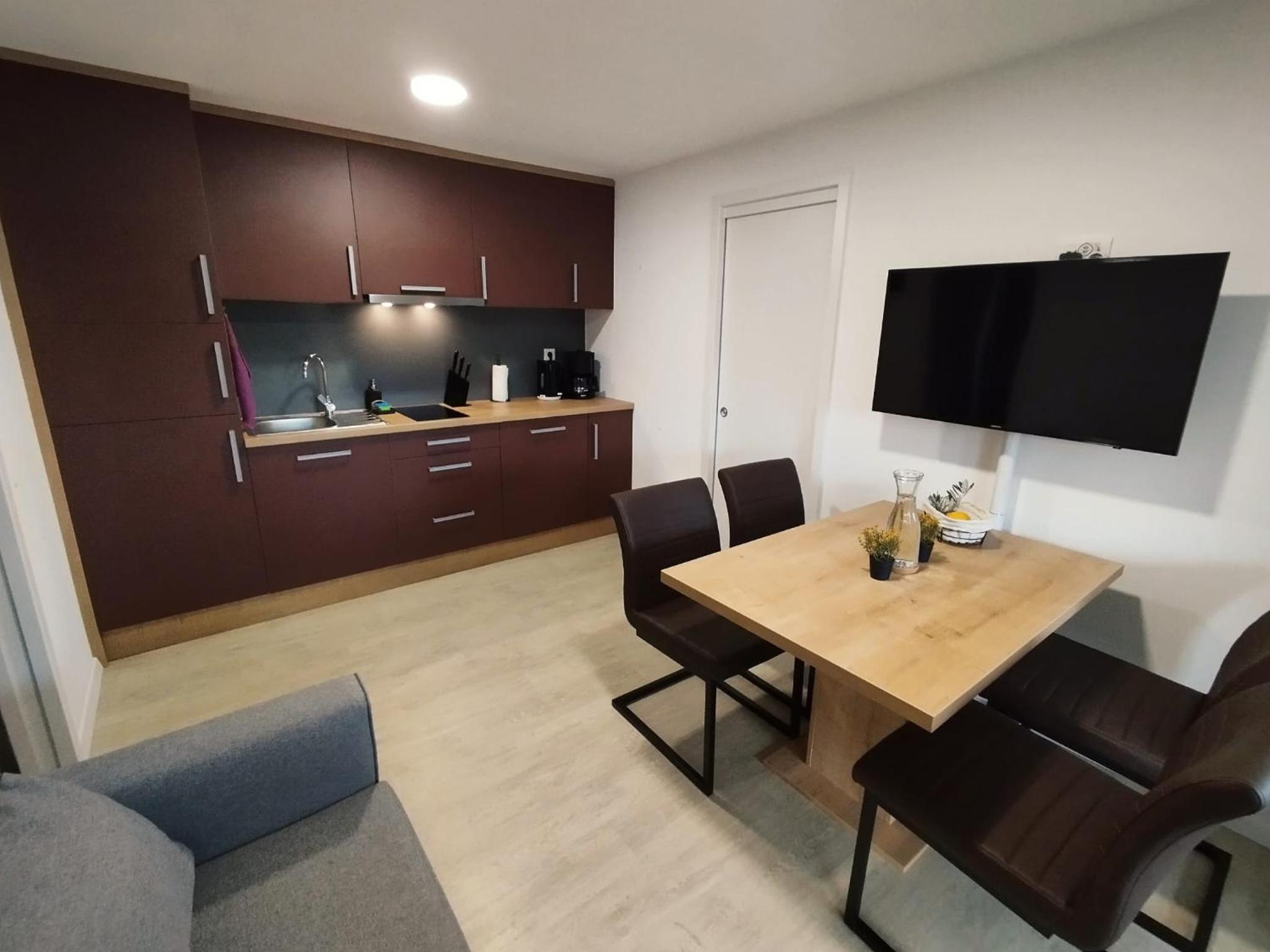 Mobilheim-Pia Superb, mit Pool, Top für Familien mit Kindern view 2