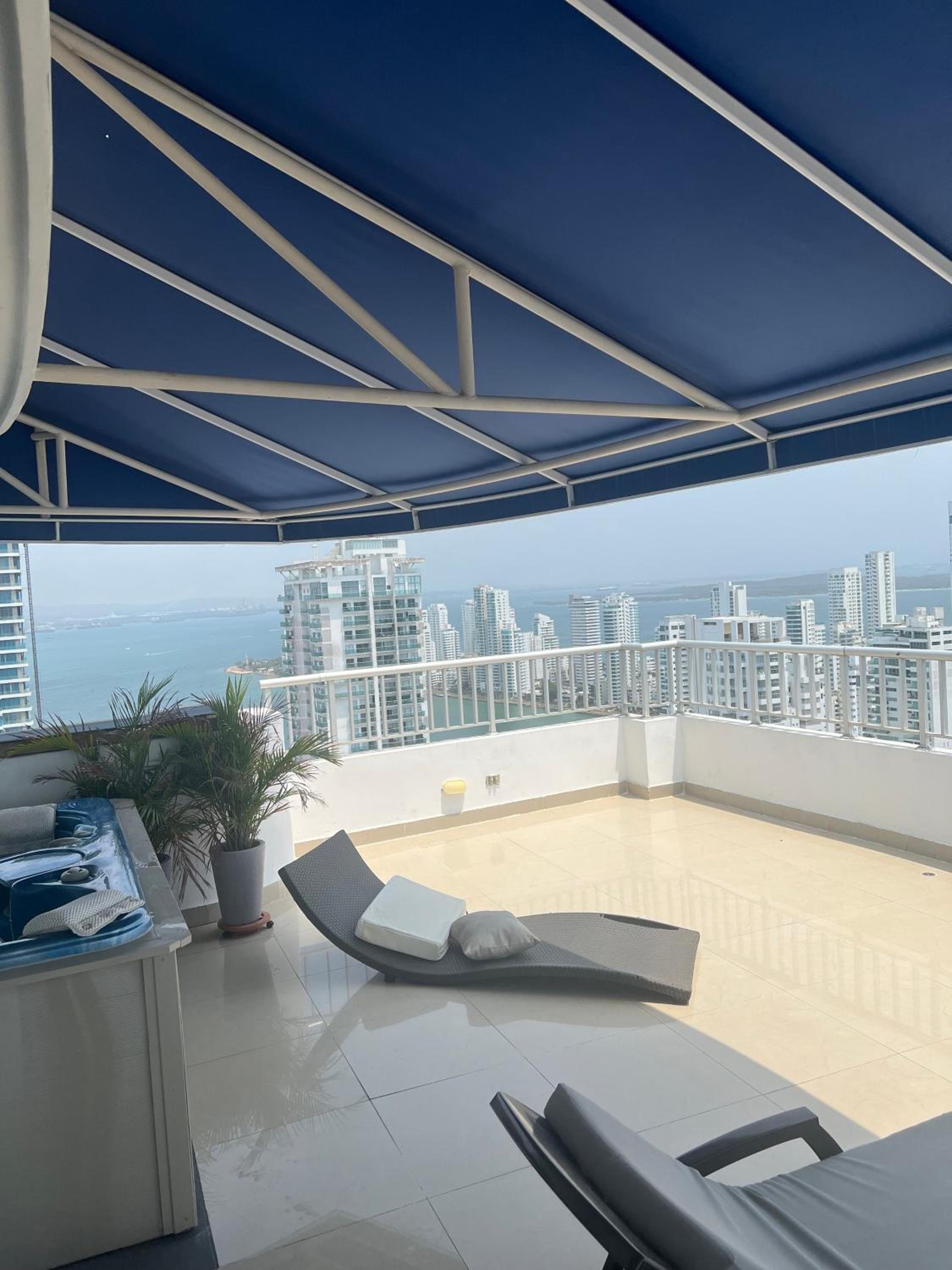 Palmetto Penthouse Deluxe Beautiful view and sunset floor 39