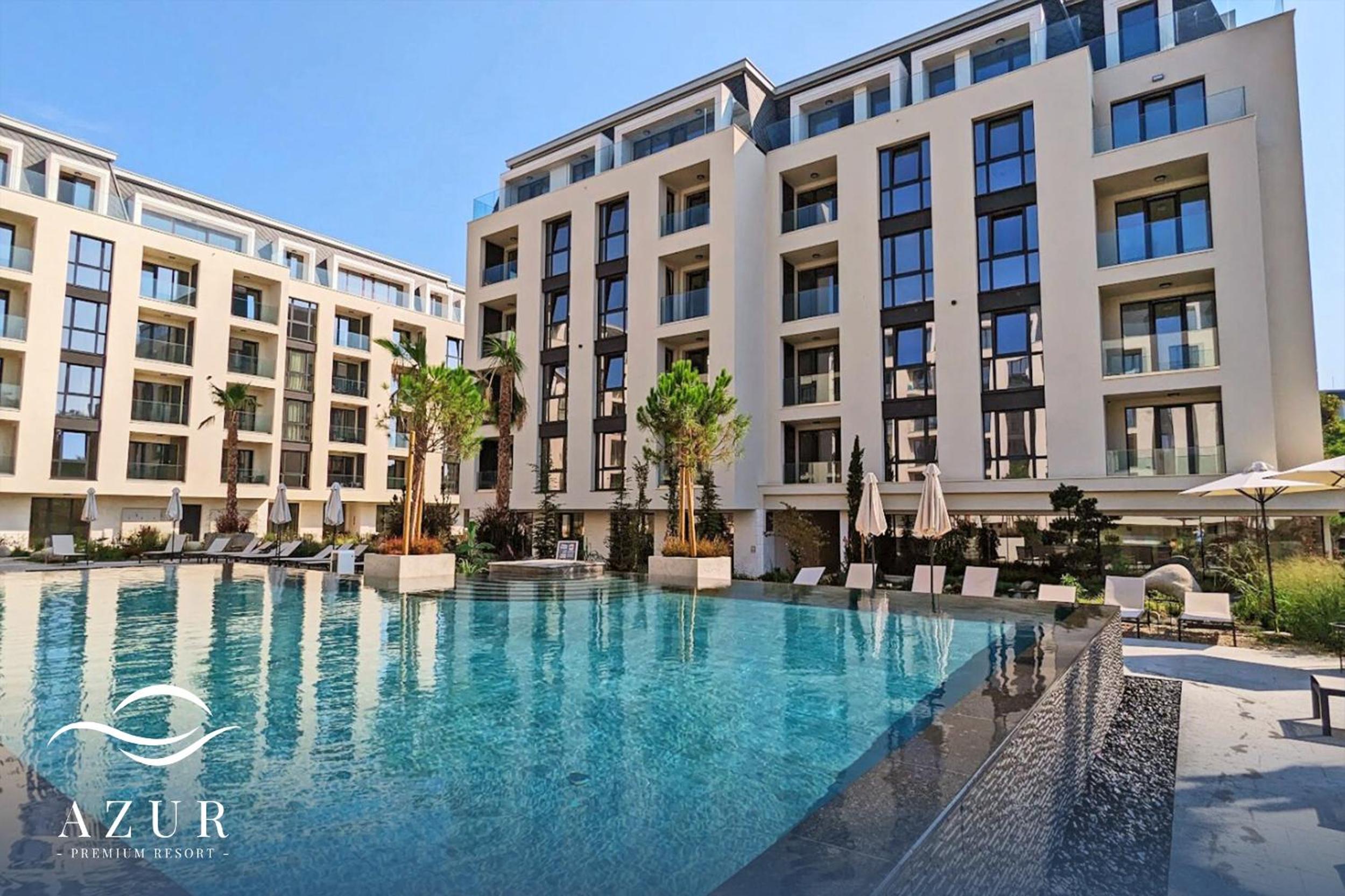 Azur Premium Resort