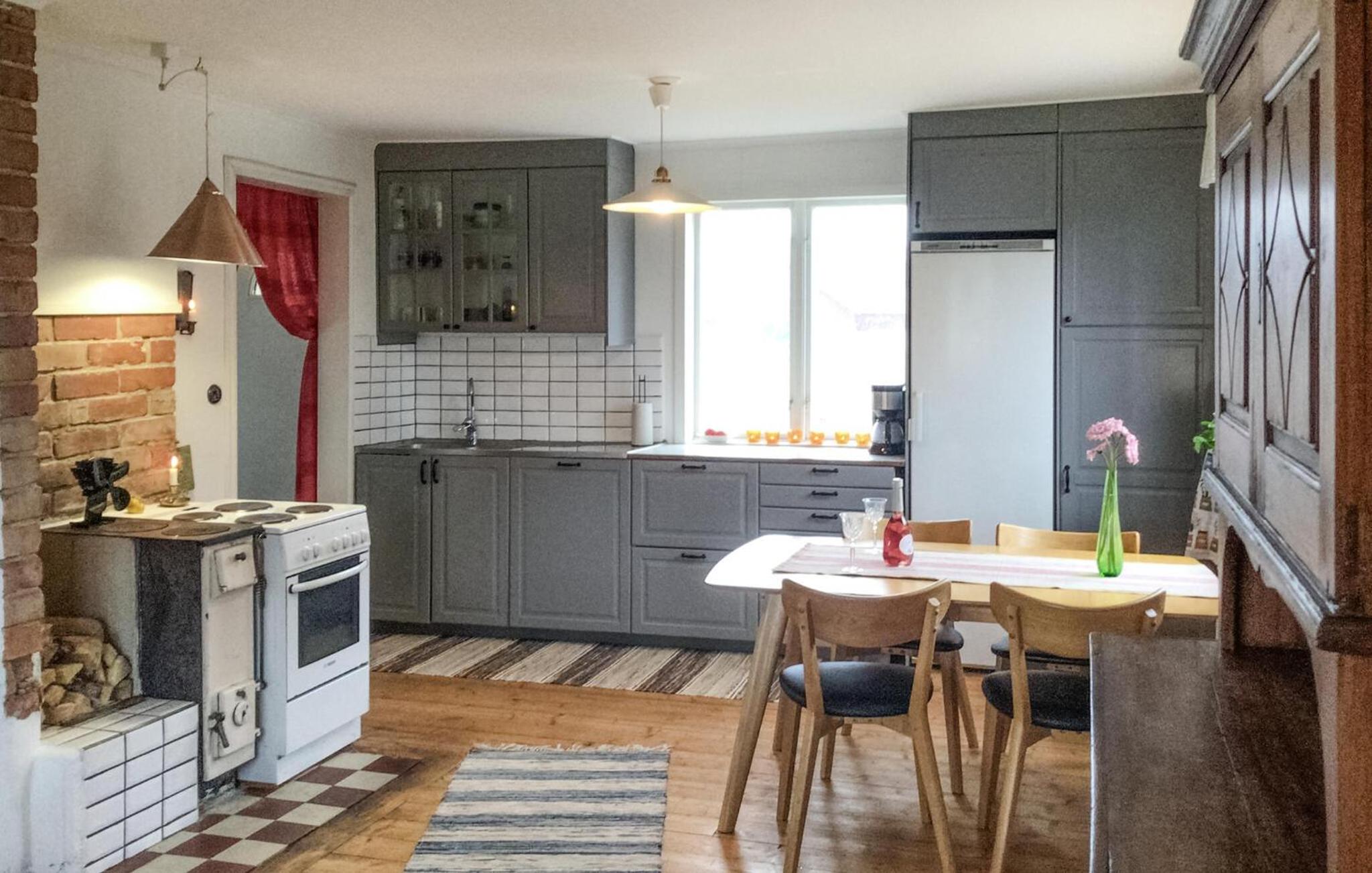 4 Bedroom Cozy Home In Östervåla view 4