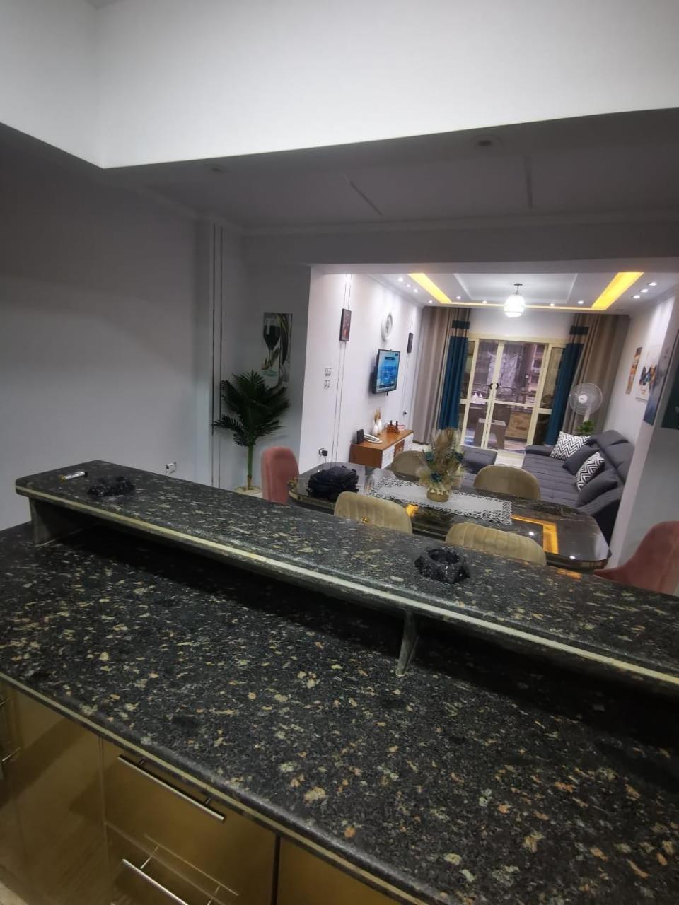 Sidi Beshr Luxury apartment Side Seaview