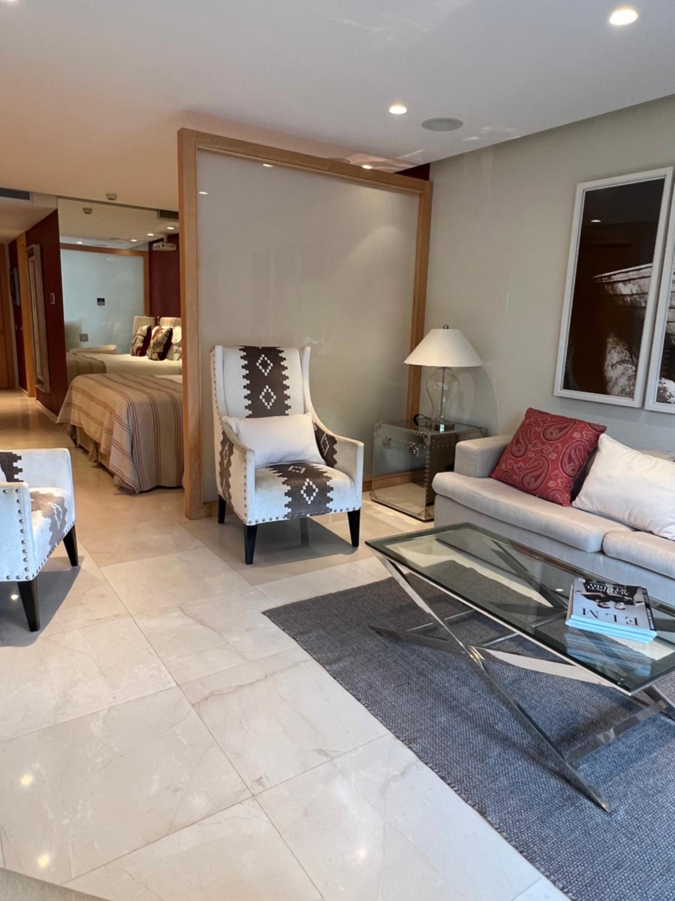 Luxury Suite in Puente-Romano photo 4