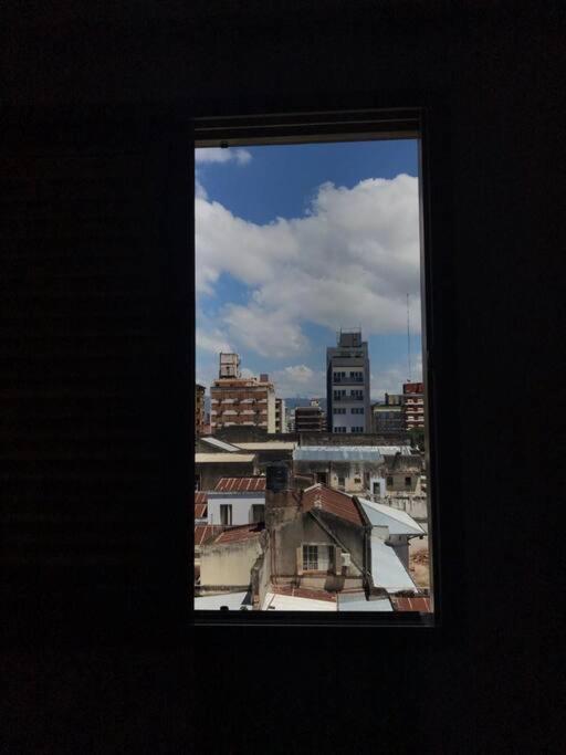 Impecable departamento céntrico.