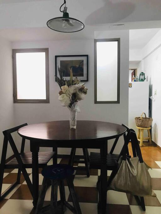 Impecable departamento céntrico.