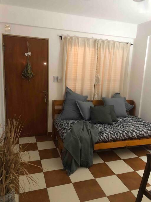 Impecable departamento céntrico.
