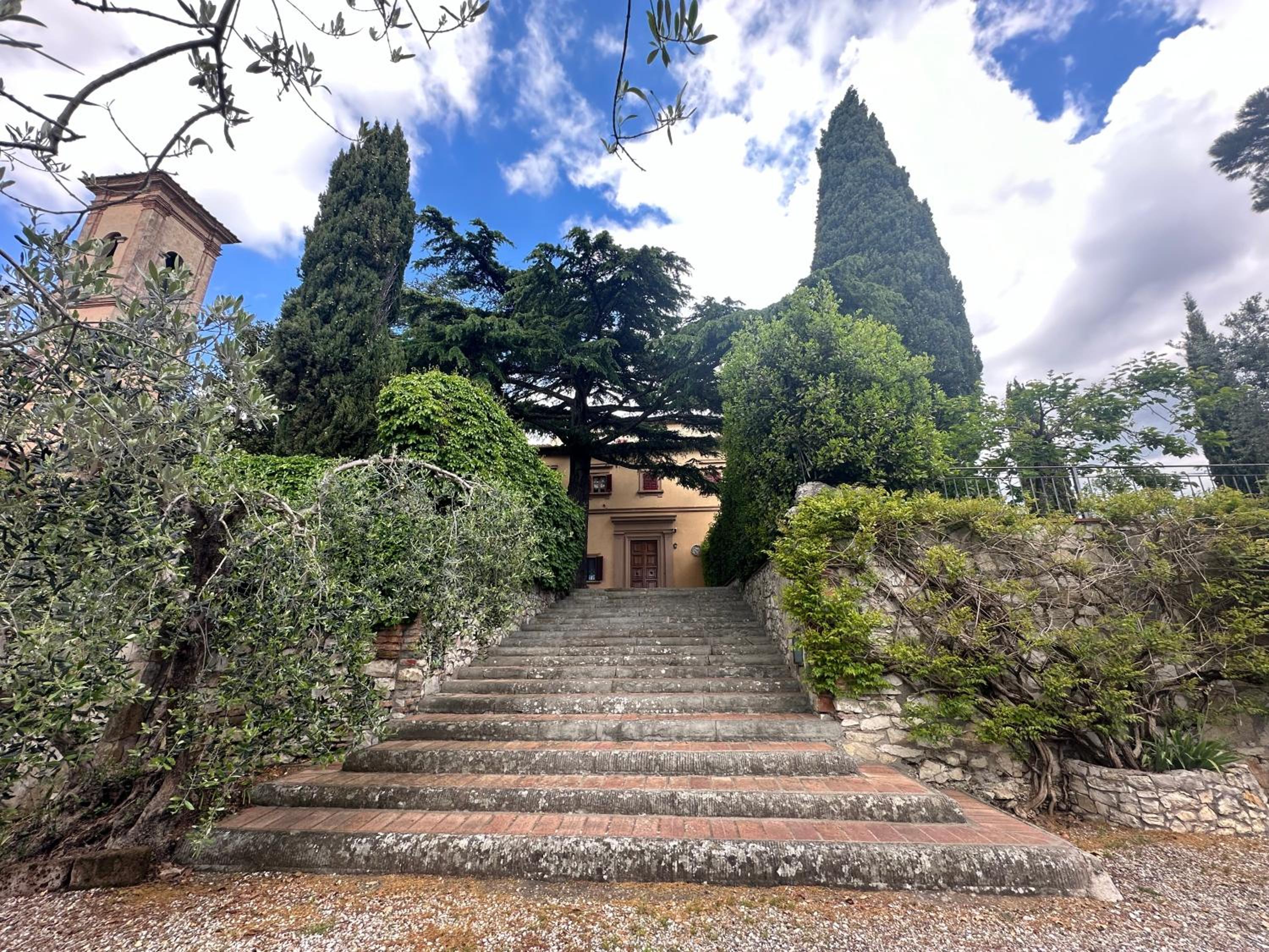 Monastero del 600 vista Firenze view 3