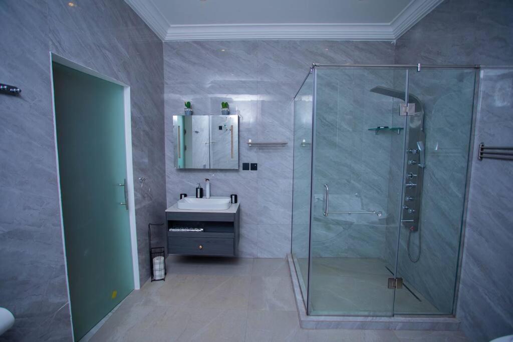 The Pearl - Skyline - Penthouse view 2