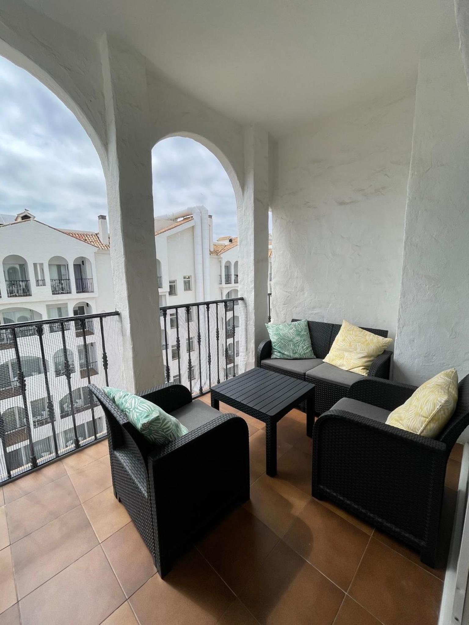 Apartamento privado en hotel occidental puerto Banús photo 3