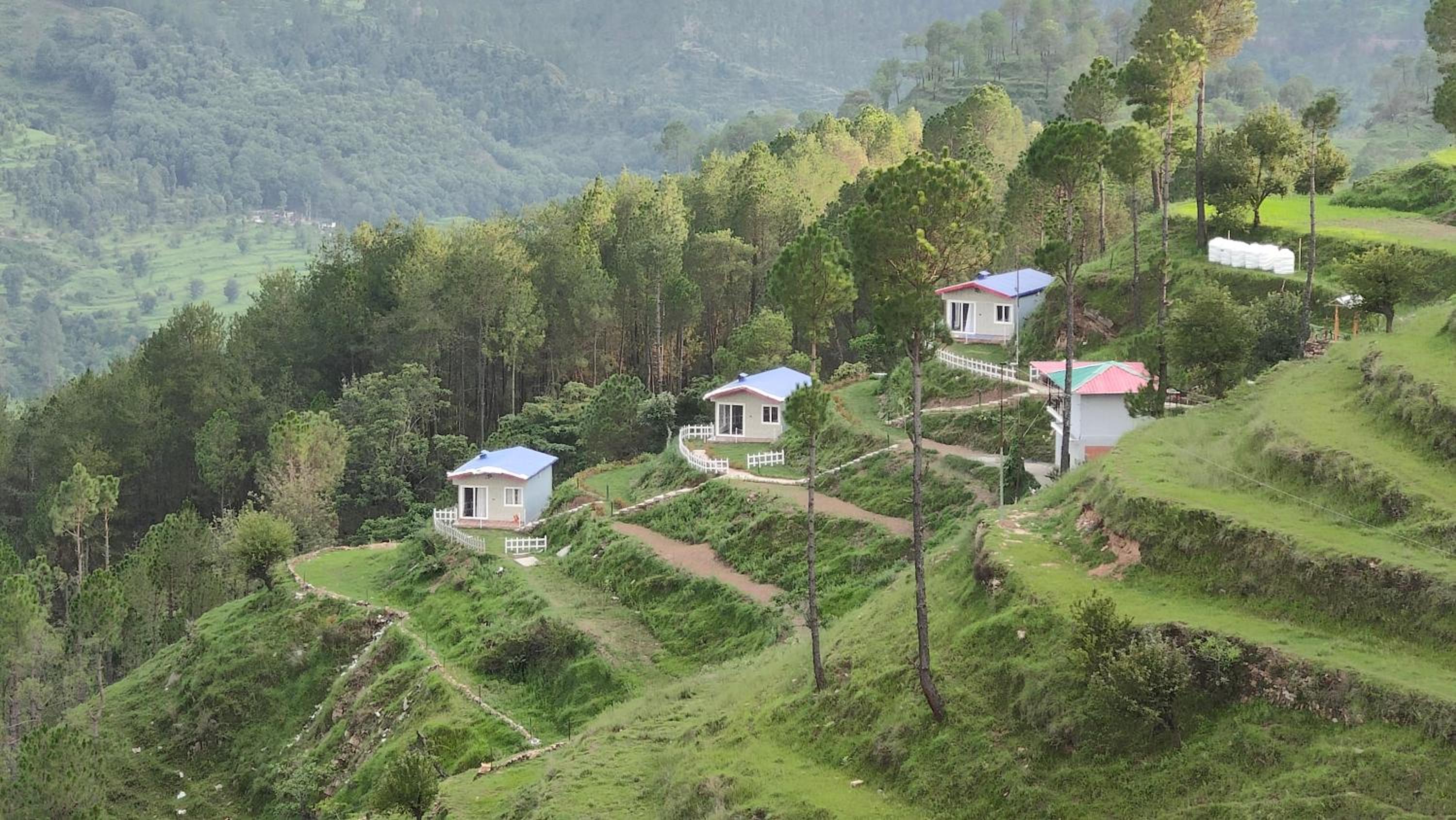 Adaara Retreat - Pet Friendly Cottages, Almora