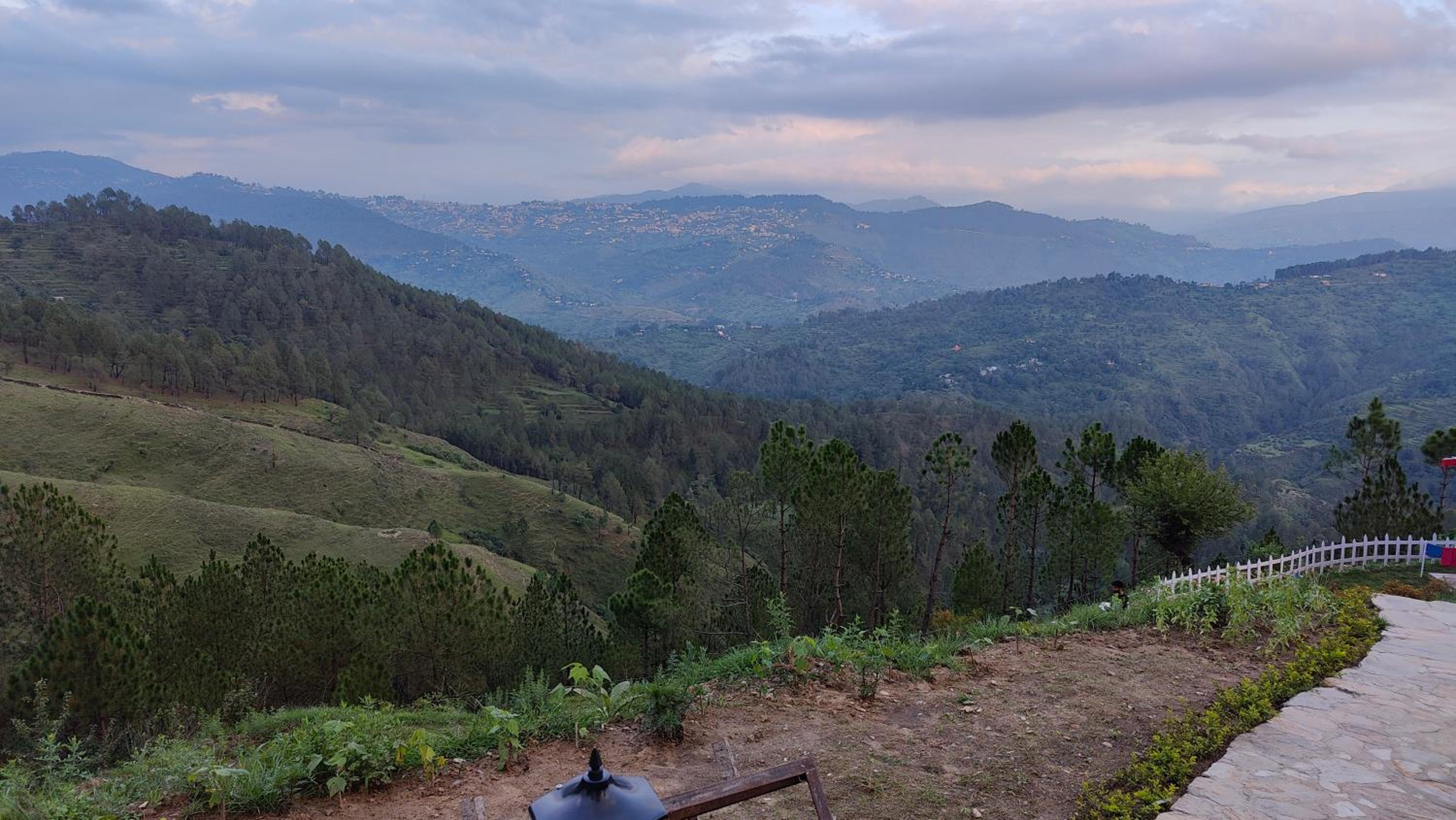 Adaara Retreat - Pet Friendly Cottages, Almora