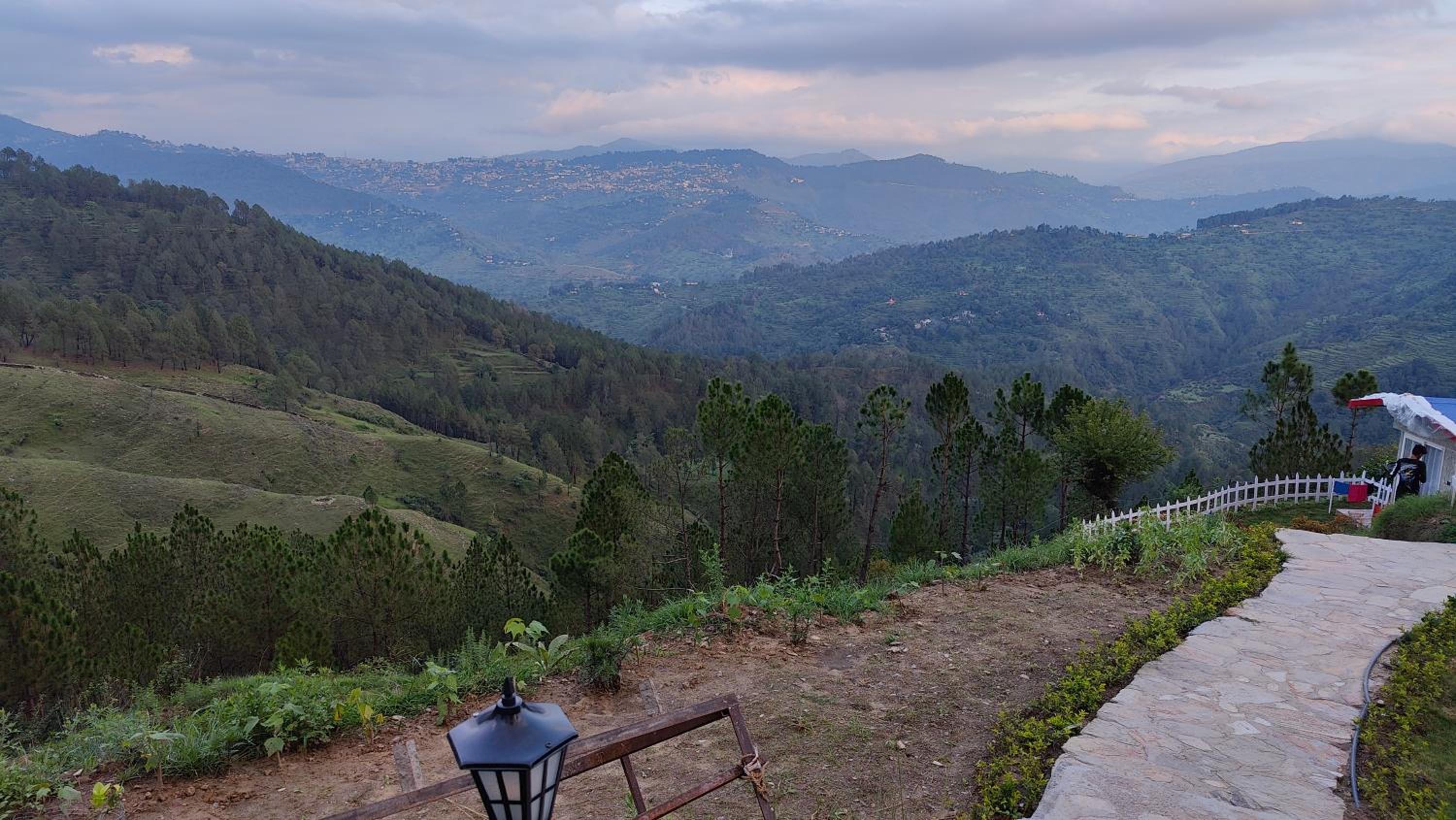 Adaara Retreat - Pet Friendly Cottages, Almora