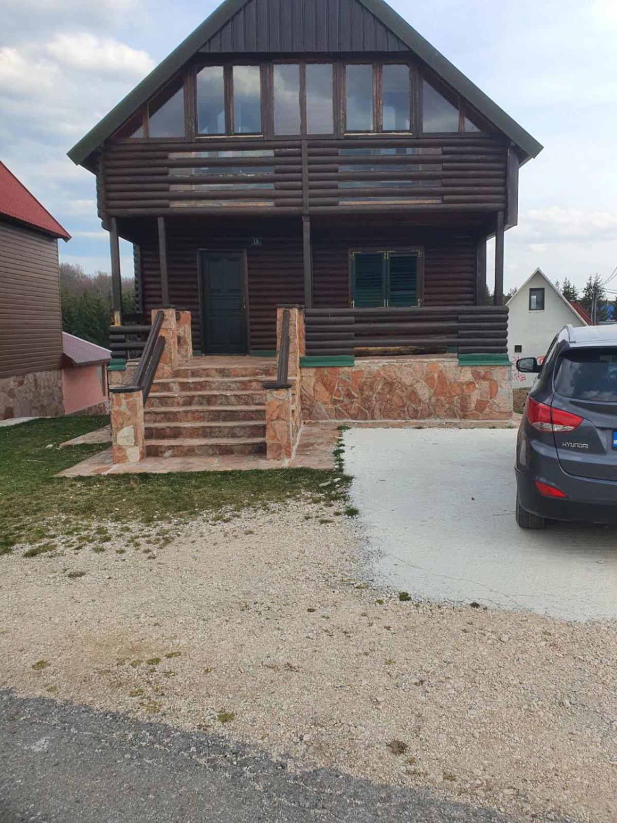 Photo 12